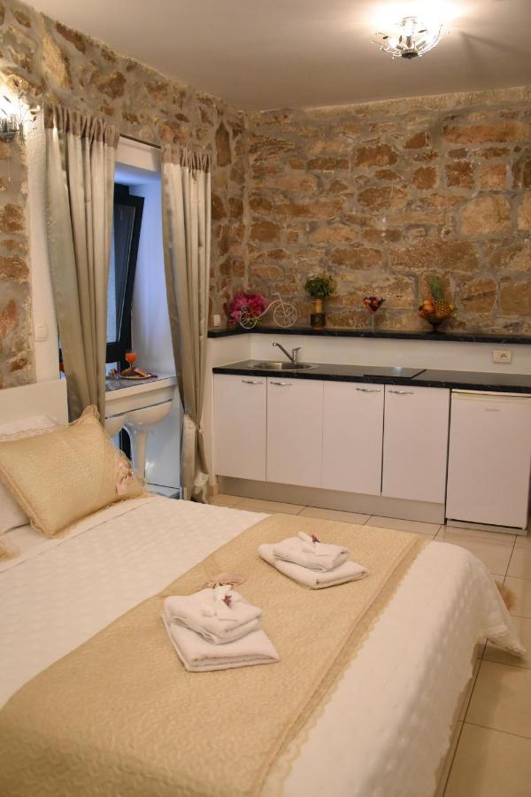 Apartments Bepina- 5 Mins From The Center Split Kültér fotó